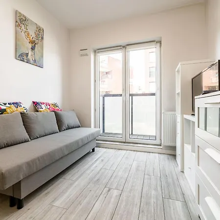 Grabiszyn Double - Balcony, Shopping Centres, Parks Nearby - By Rentujemy Apartamento *