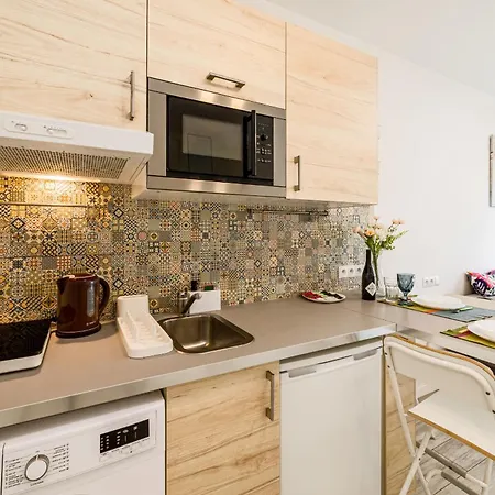 Grabiszyn Double - Balcony, Shopping Centres, Parks Nearby - By Rentujemy Apartamento